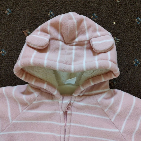 Old Navy Infant Girls Snowsuit - Picture 2 of 4